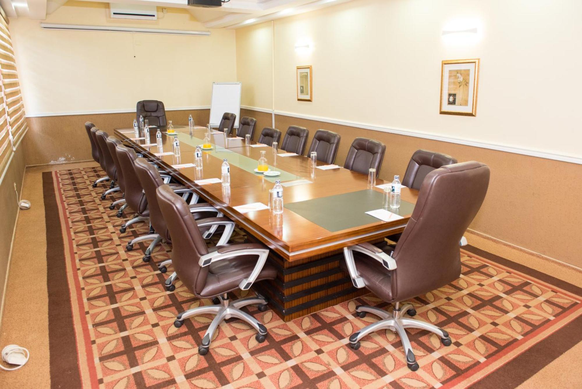 Crossroads Hotel Lilongwe Luaran gambar