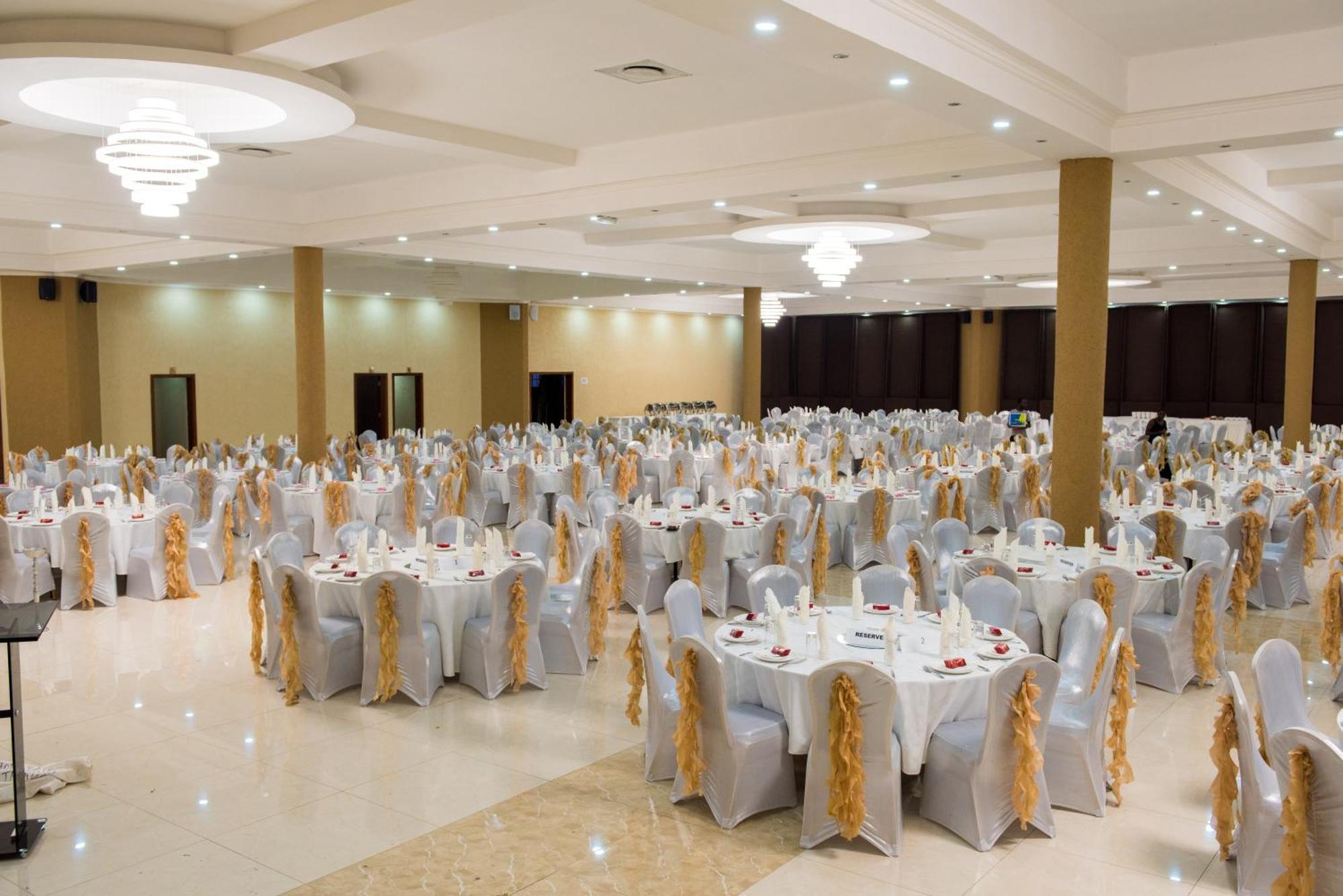Crossroads Hotel Lilongwe Luaran gambar