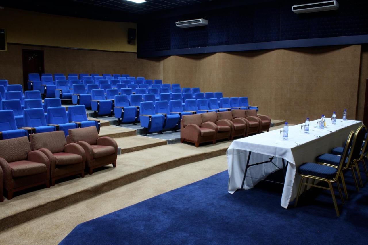 Crossroads Hotel Lilongwe Luaran gambar