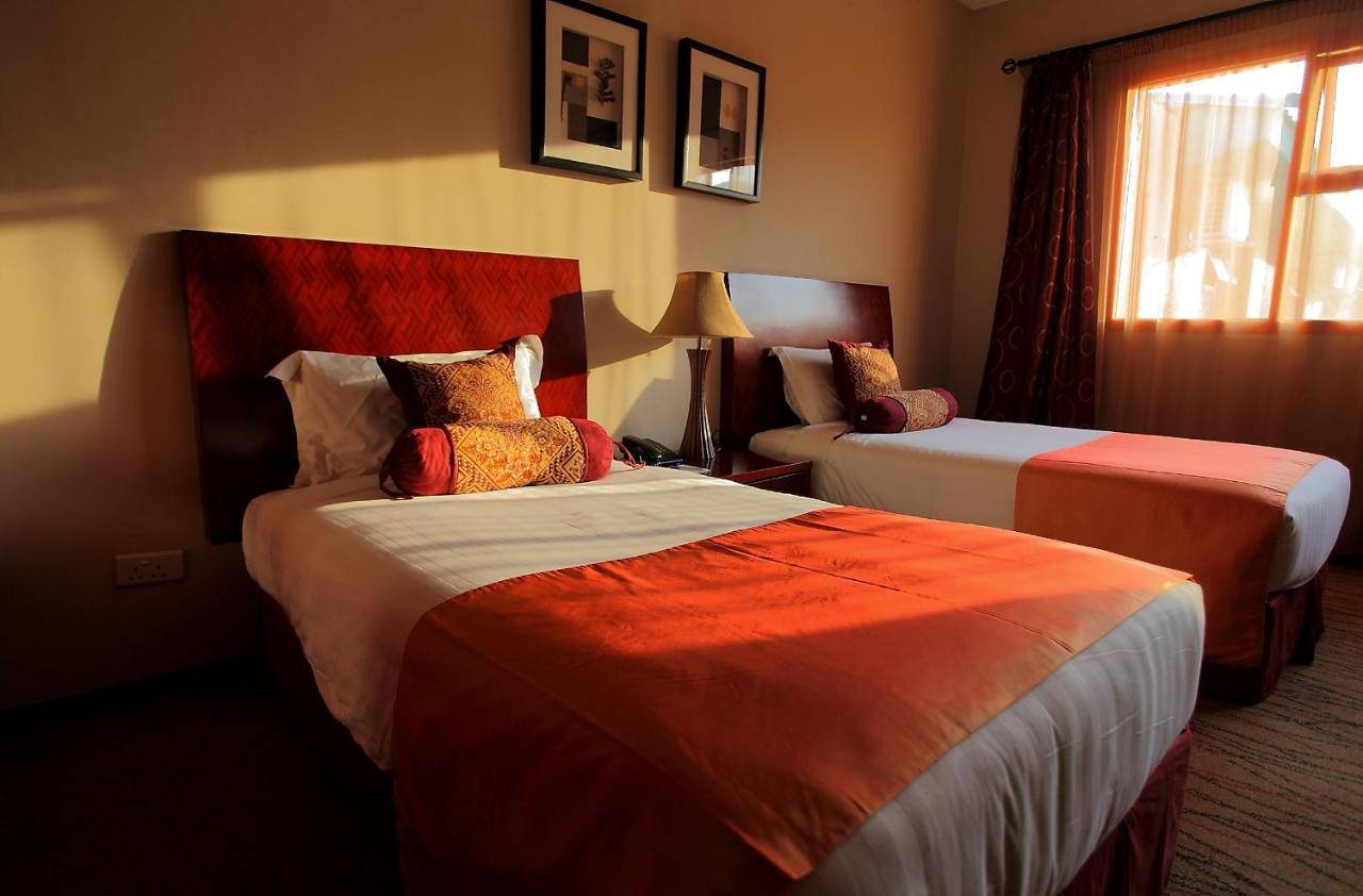 Crossroads Hotel Lilongwe Luaran gambar