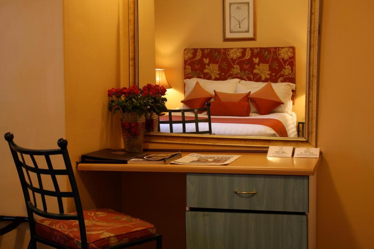 Crossroads Hotel Lilongwe Luaran gambar