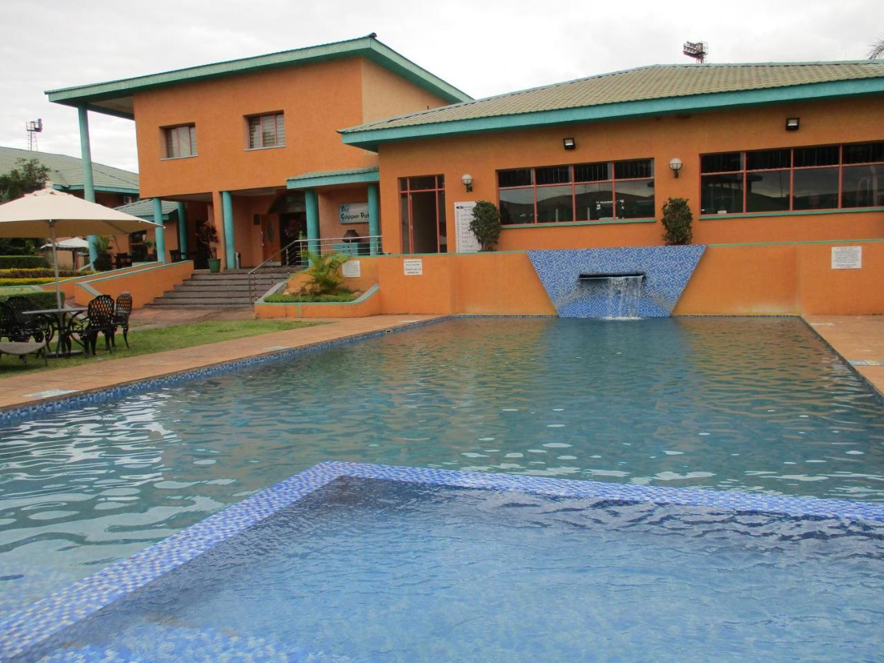 Crossroads Hotel Lilongwe Luaran gambar