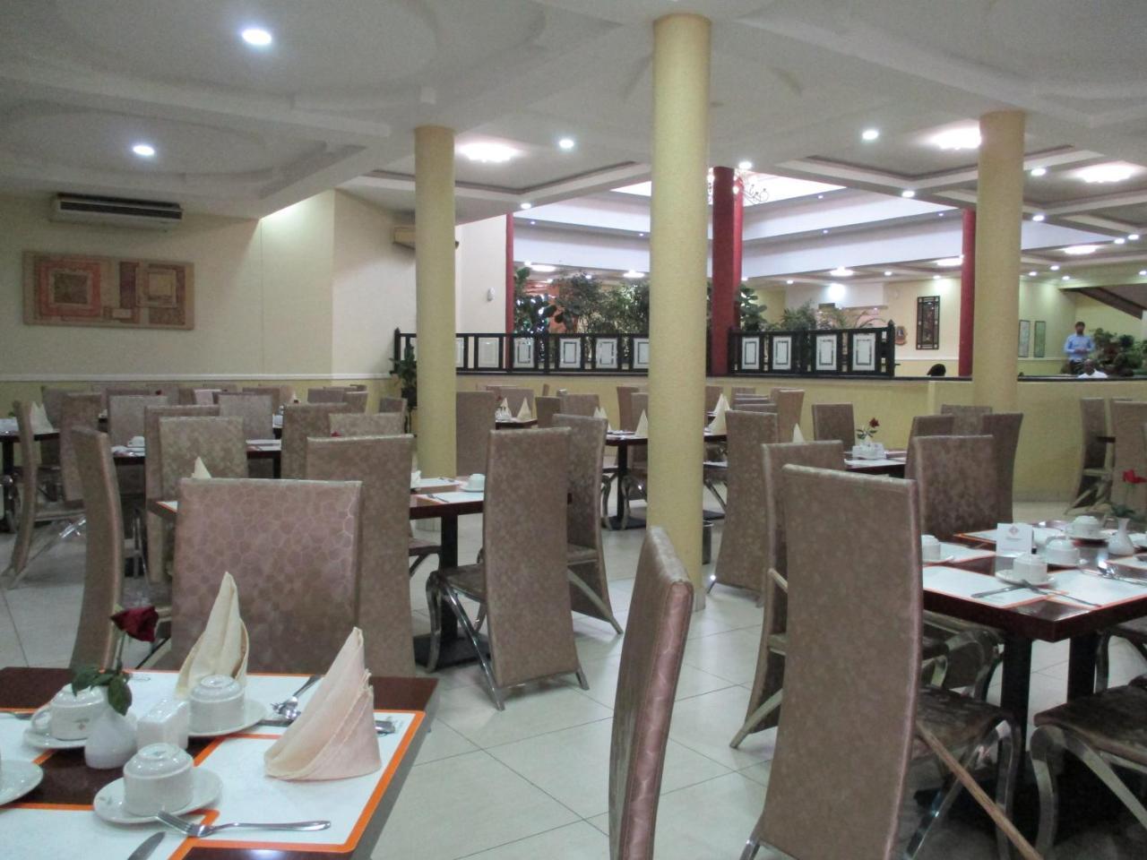 Crossroads Hotel Lilongwe Luaran gambar